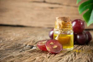 Rejuvenate your skin with grapeseed oil - DIY